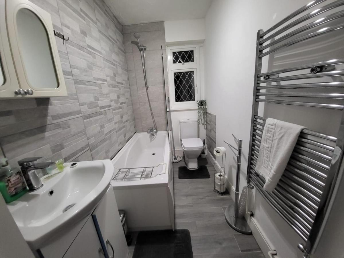City Centre Room, Wifi, Share Facility Swansea Exterior photo