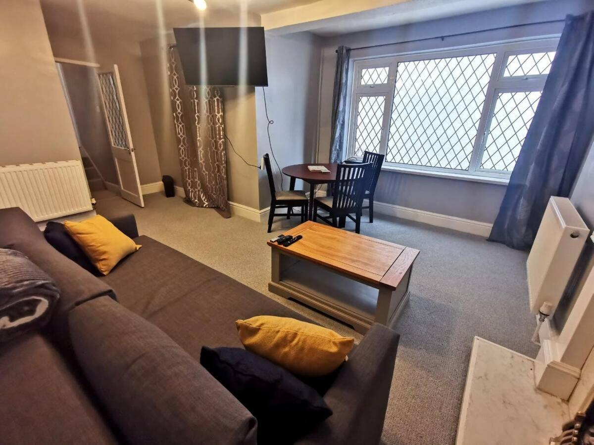 City Centre Room, Wifi, Share Facility Swansea Exterior photo